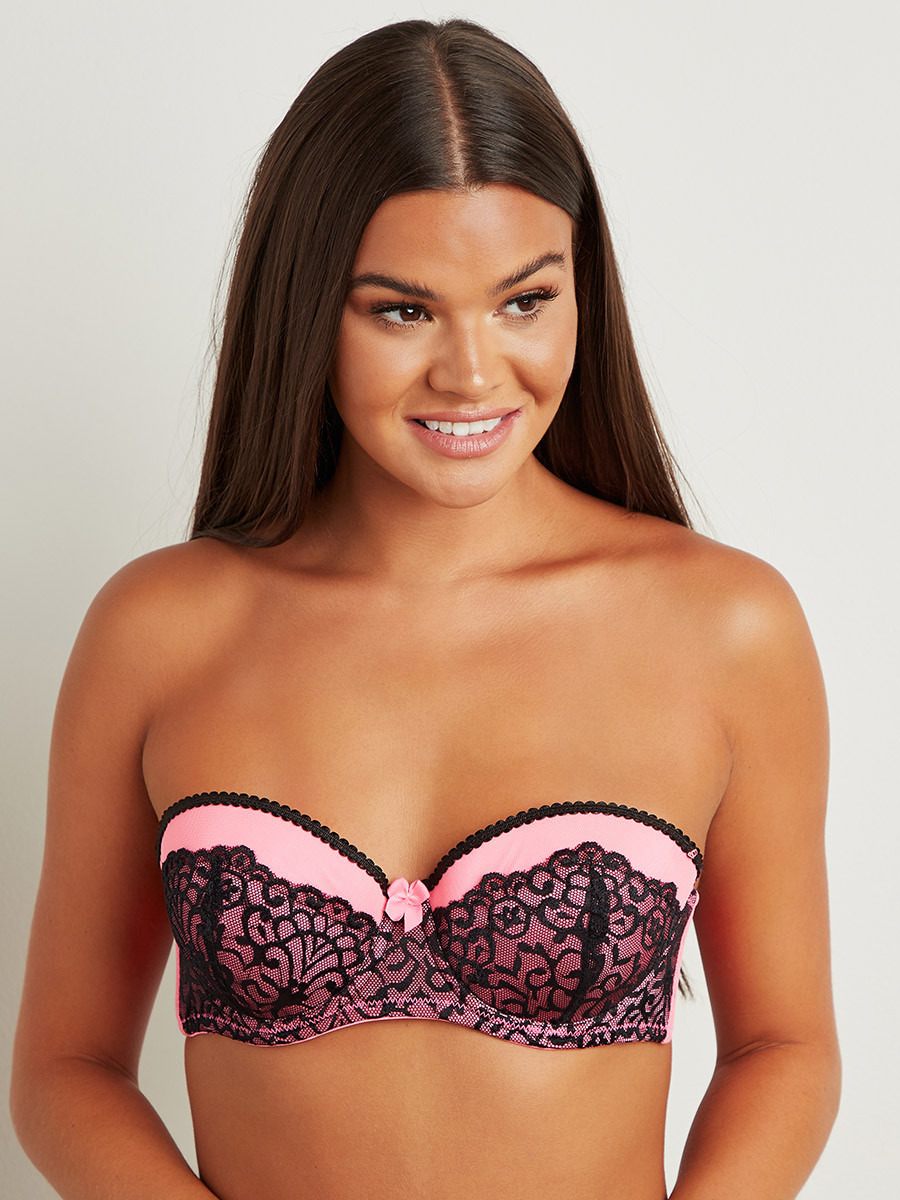 مجموعة من صدرية بتفاصيل دانتيل وثونج من ستايلي-women-clothing-lingerie-lingeriesets-image-5