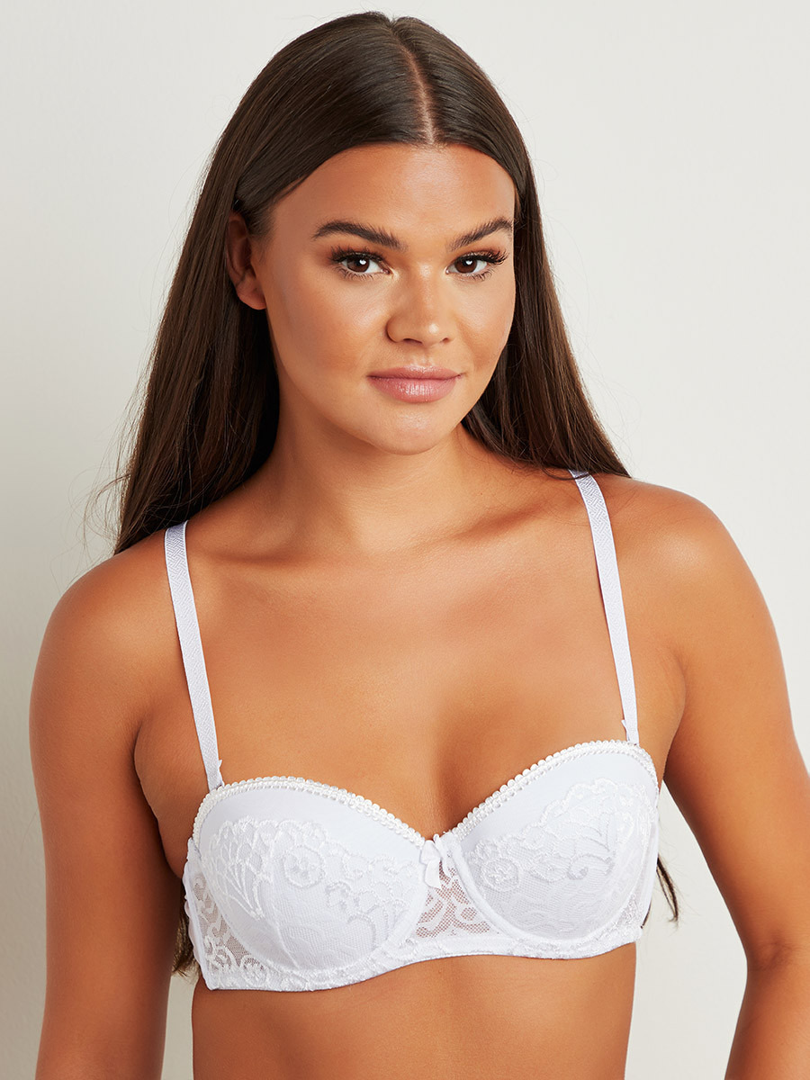 مجموعة من صدرية بتفاصيل دانتيل وثونج من ستايلي-women-clothing-lingerie-lingeriesets-image-2