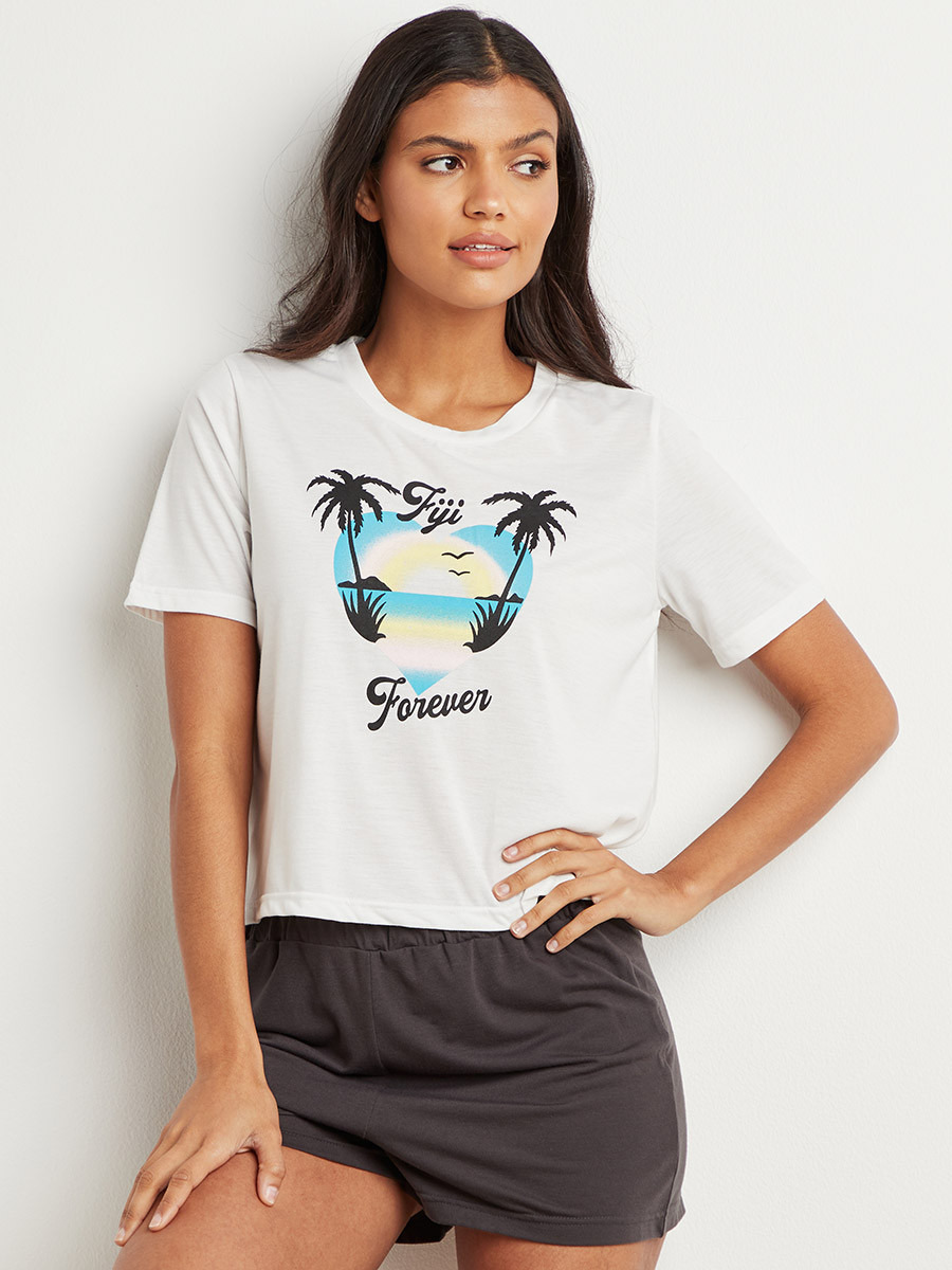 مجموعة من تيشيرت مطبوع وشورت من ستايلي-women-clothing-nightwear-pyjamas-bottoms-image-1