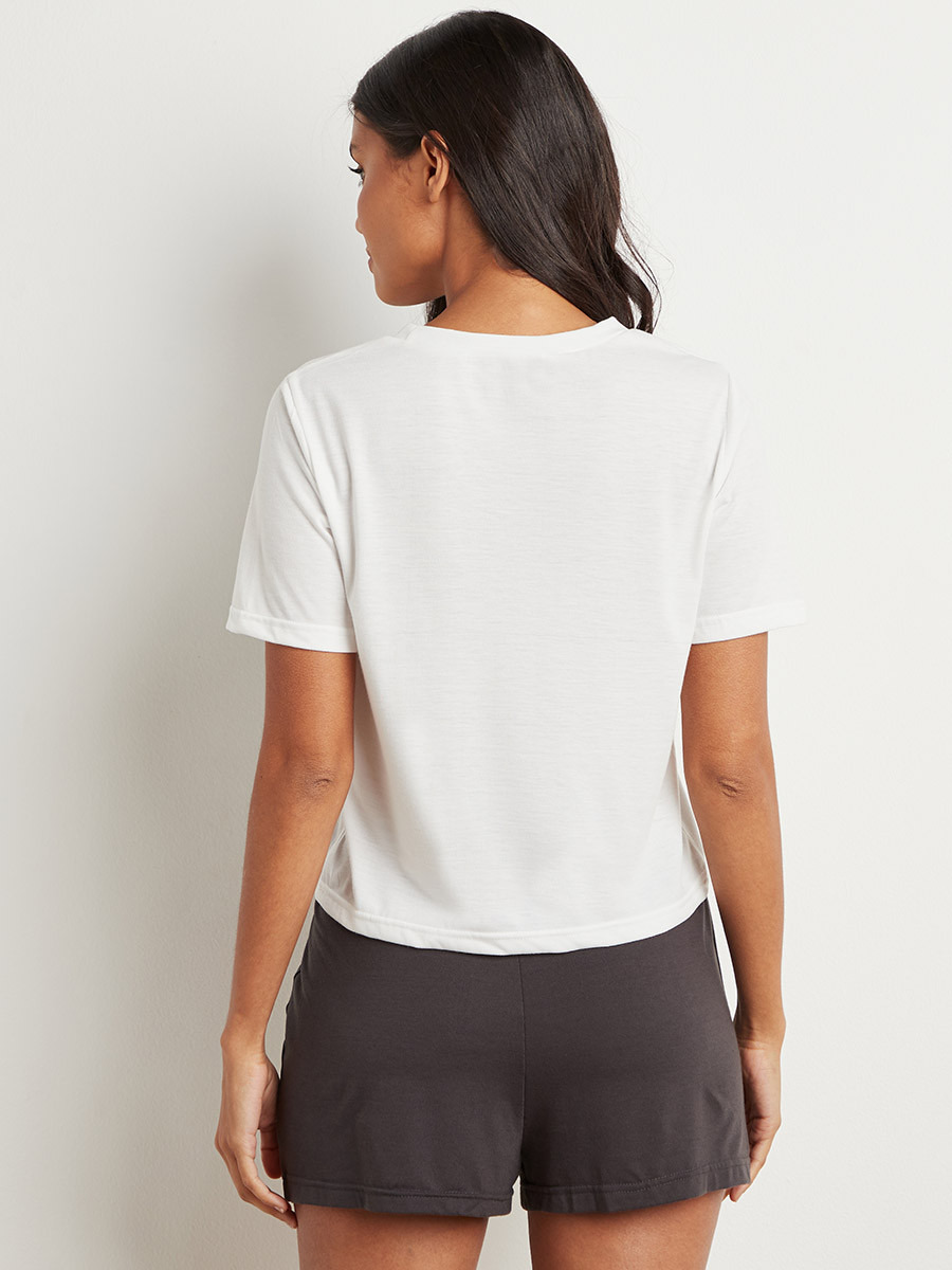 مجموعة من تيشيرت مطبوع وشورت من ستايلي-women-clothing-nightwear-pyjamas-bottoms-image-4