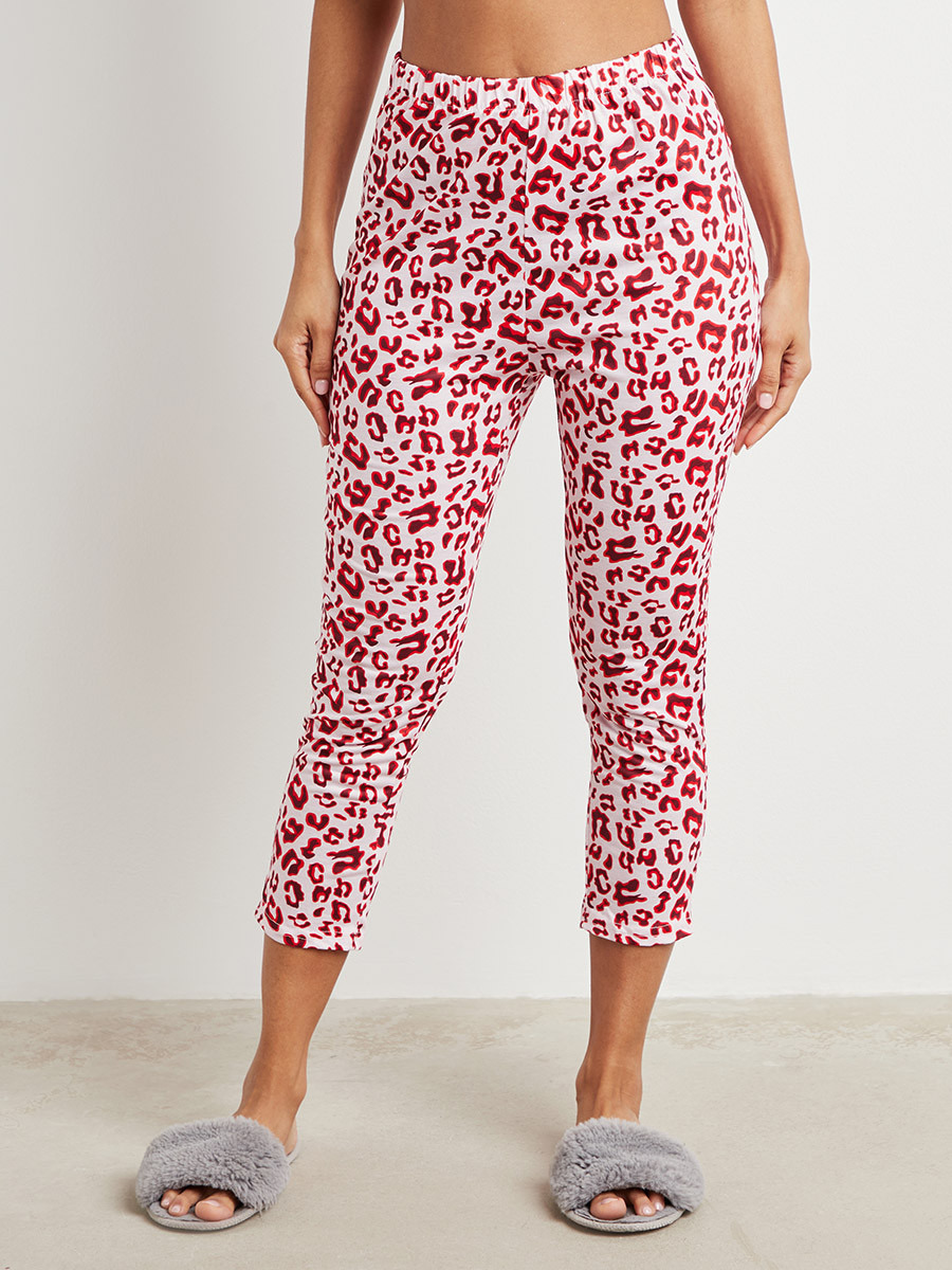 مجموعة من تيشيرت وبنطلون كابري من ستايلي-women-clothing-nightwear-pyjamas-bottoms-image-5