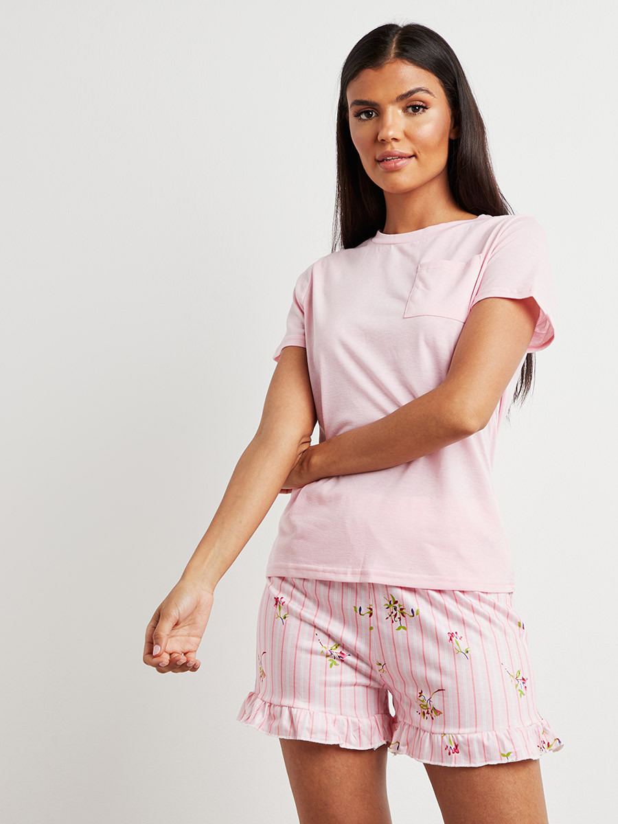 مجموعة من تيشيرت وشورت مخطط من ستايلي-women-clothing-nightwear-pyjamas-bottoms-image-3