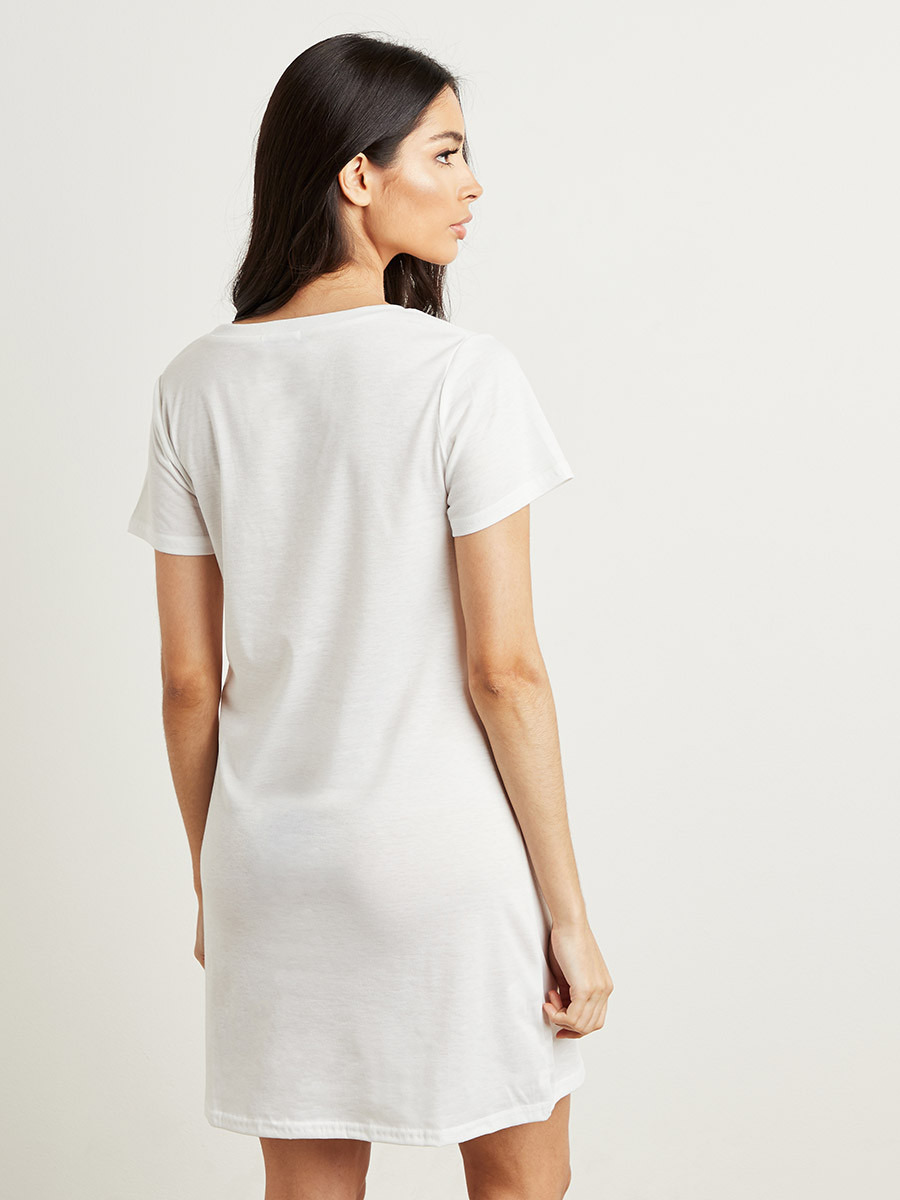 فستان نوم مطبوع بتصميم تيشيرت من ستايلي-women-clothing-nightwear-nighties-image-4