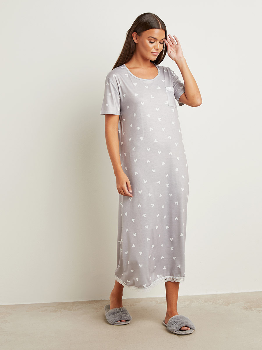 فستان نوم مطبوع بتفاصيل دانتيل من ستايلي-women-clothing-nightwear-nighties-image-1