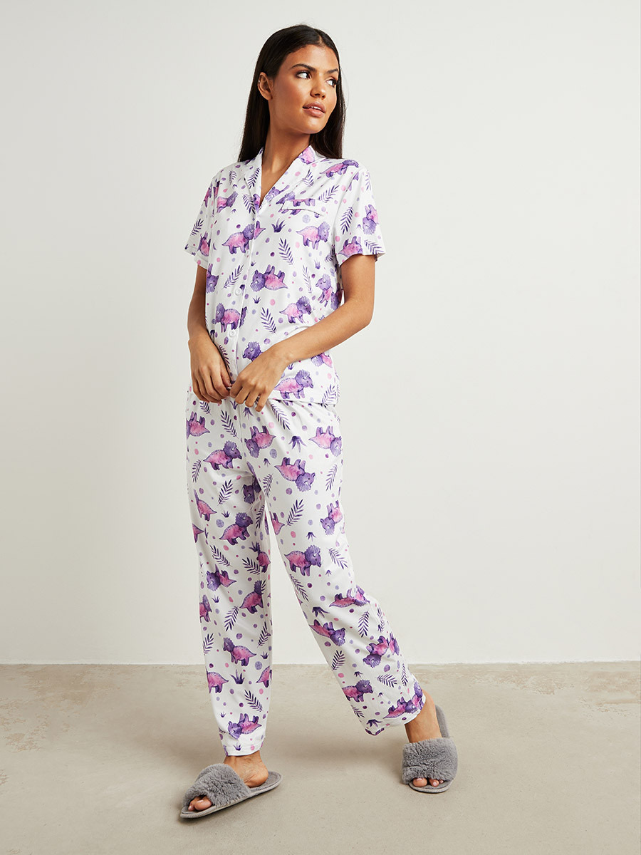 مجموعة من تيشيرت مطبوع وبنطلون بيجاما من ستايلي-women-clothing-nightwear-pyjamas-longsets-image-1
