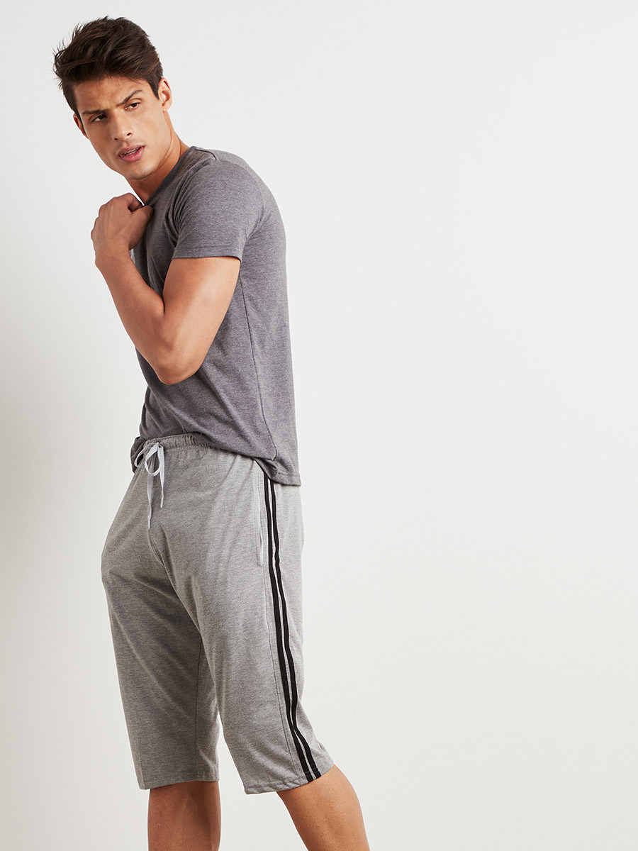 Drawstring Elastic Waist Capri with Side Pocket-men-clothing-nightwear-pyjamaandshorts-image-1