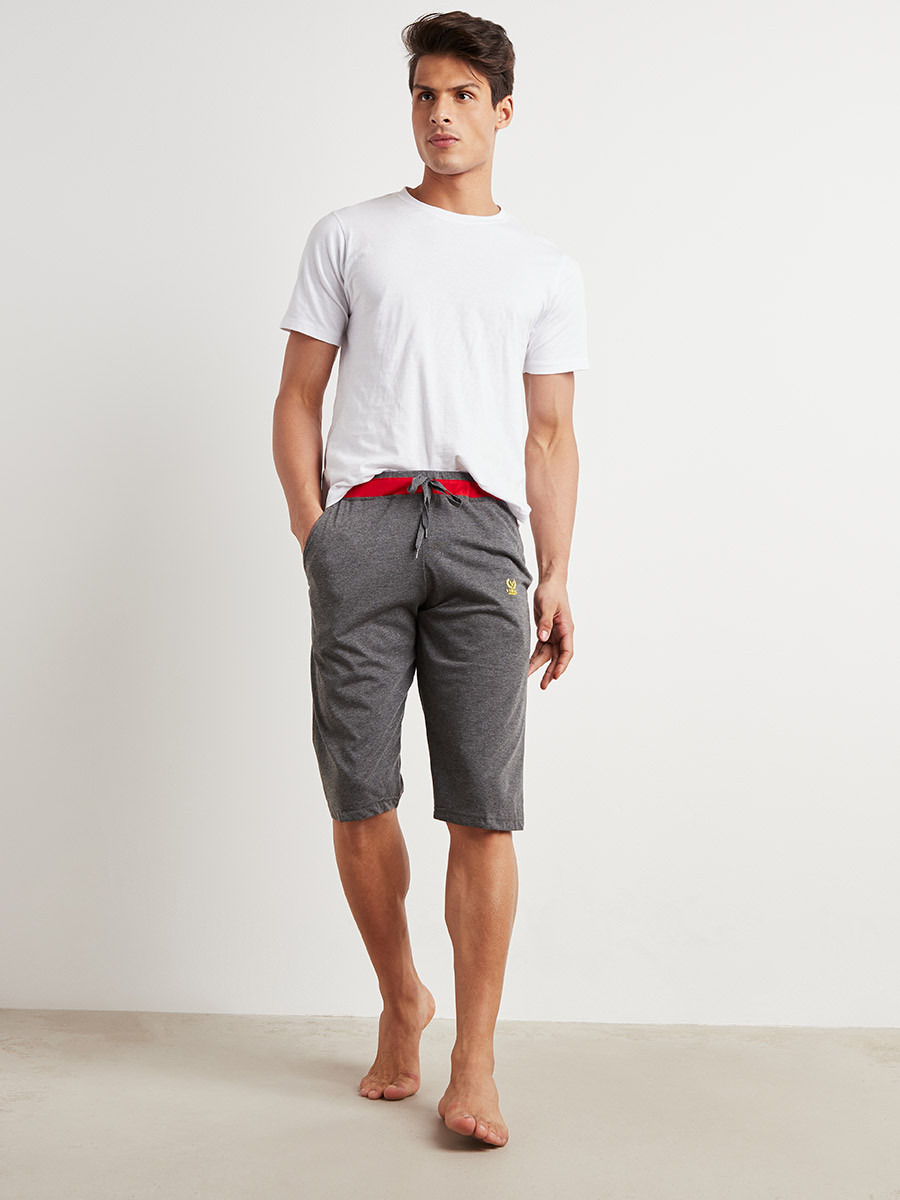 بنطلون كابري بخصر مطبوع-men-clothing-nightwear-pyjamaandshorts-image-2