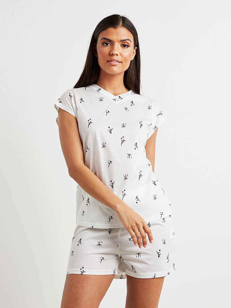 مجموعة من تيشيرت وشورت مطبوع من ستايلي-women-clothing-nightwear-pyjamas-bottoms-image-3