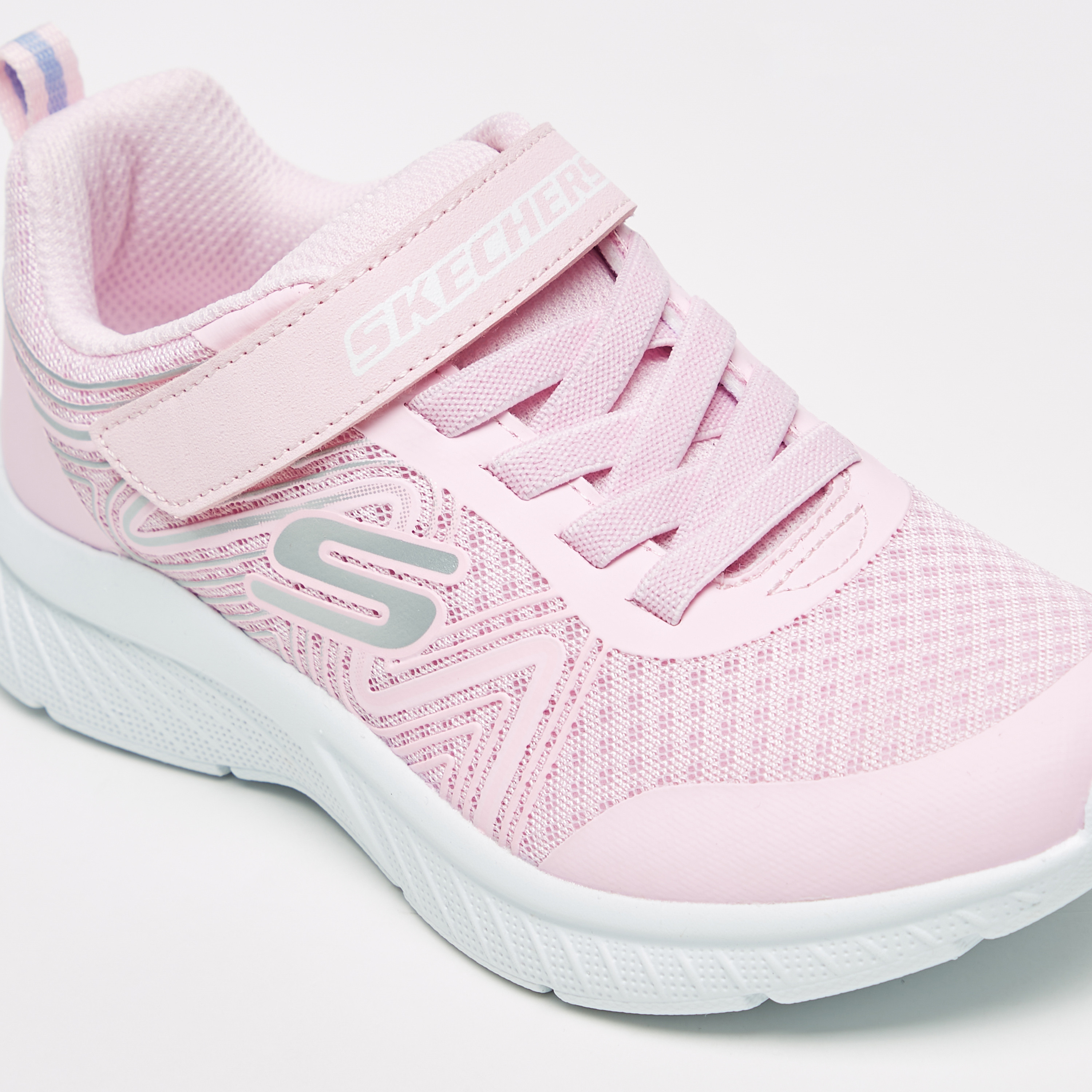 Baby best sale pink skechers