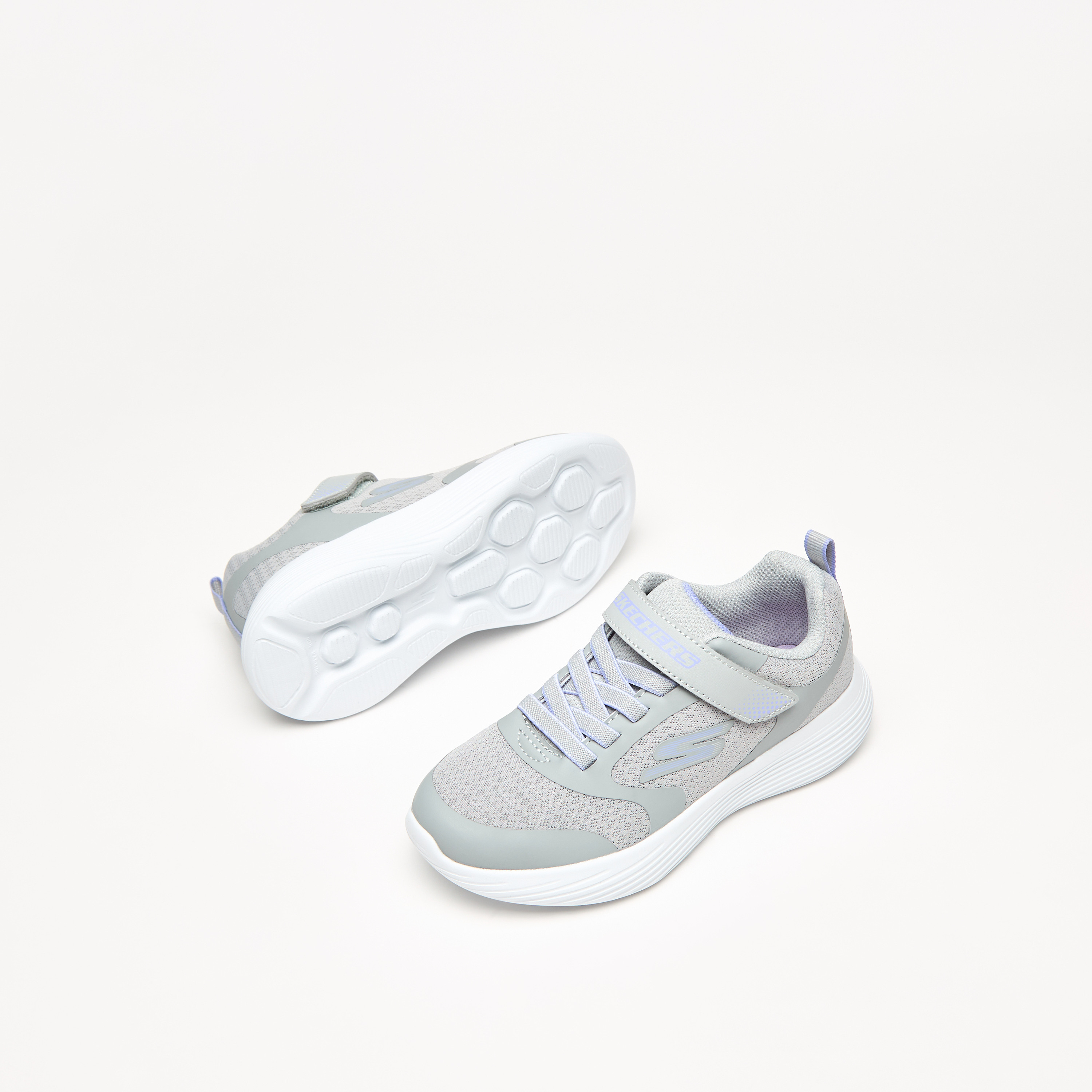 حذاء جري جو رن 400 ڤي2 بنعل مبطّن وشريط لاصق للبنات من سكتشرز -girls-shoes-sneakers-image-6