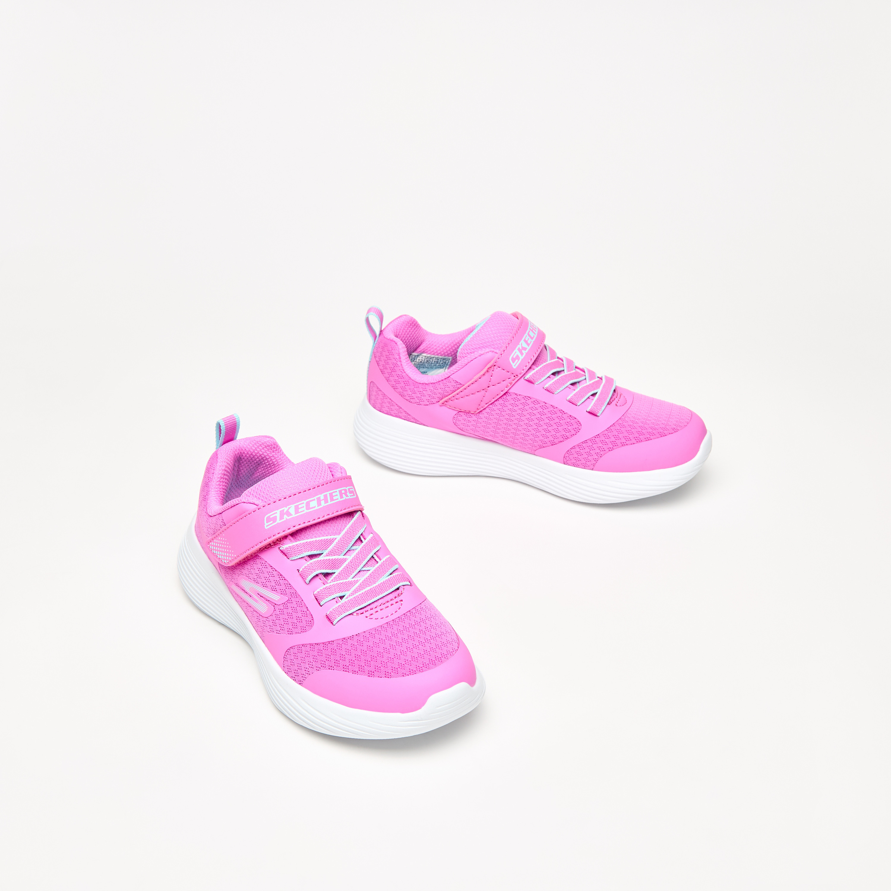 حذاء جري جو رن 400 ڤي2 بنعل مبطّن وشريط لاصق للبنات من سكتشرز -girls-shoes-sneakers-image-9