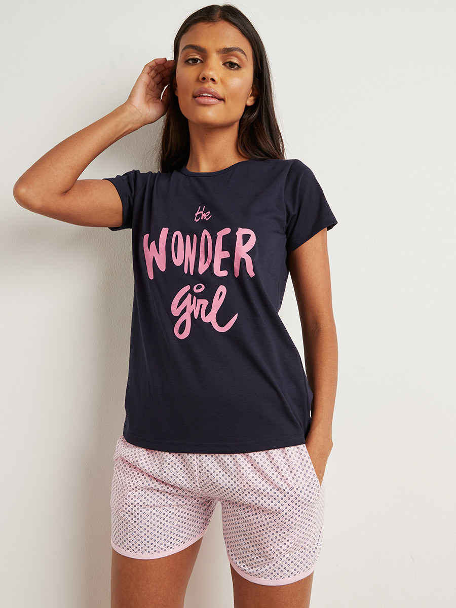 مجموعة من تيشيرت مطبوع وشورت من ستايلي-women-clothing-nightwear-pyjamas-bottoms-image-2
