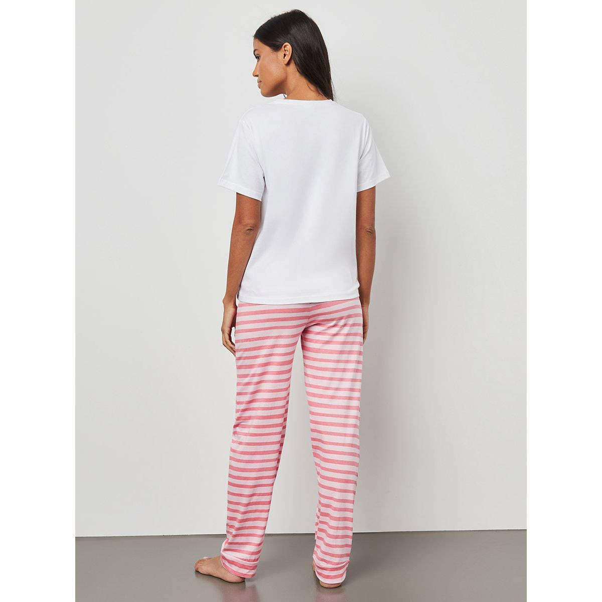 طقم بيجاما (تيشيرت + بنطال) من ستايلي-women-clothing-nightwear-pyjamas-longsets-image-6