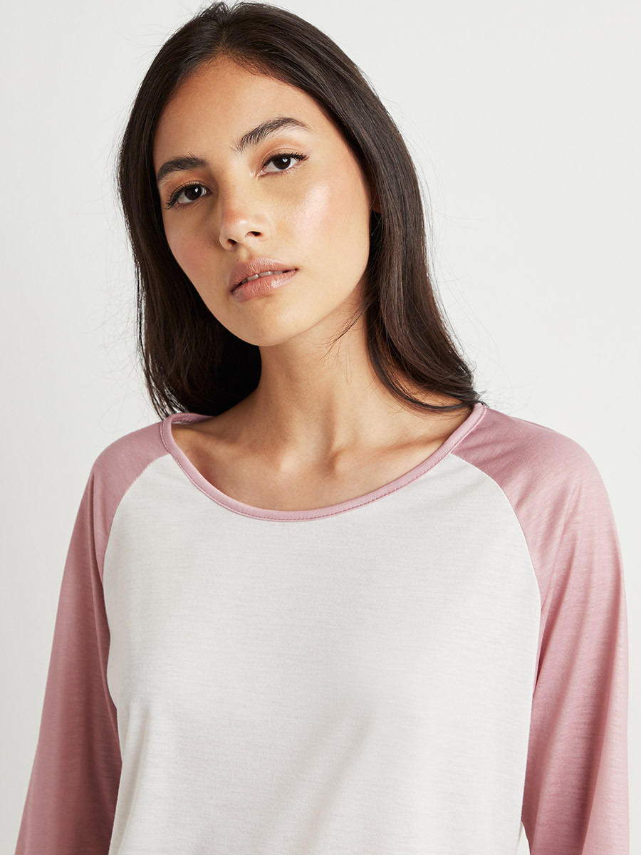Styli Contrast Raglan Sleeves T-shirt and Striped Shorts Set-women-clothing-nightwear-pyjamas-longsets-image-5