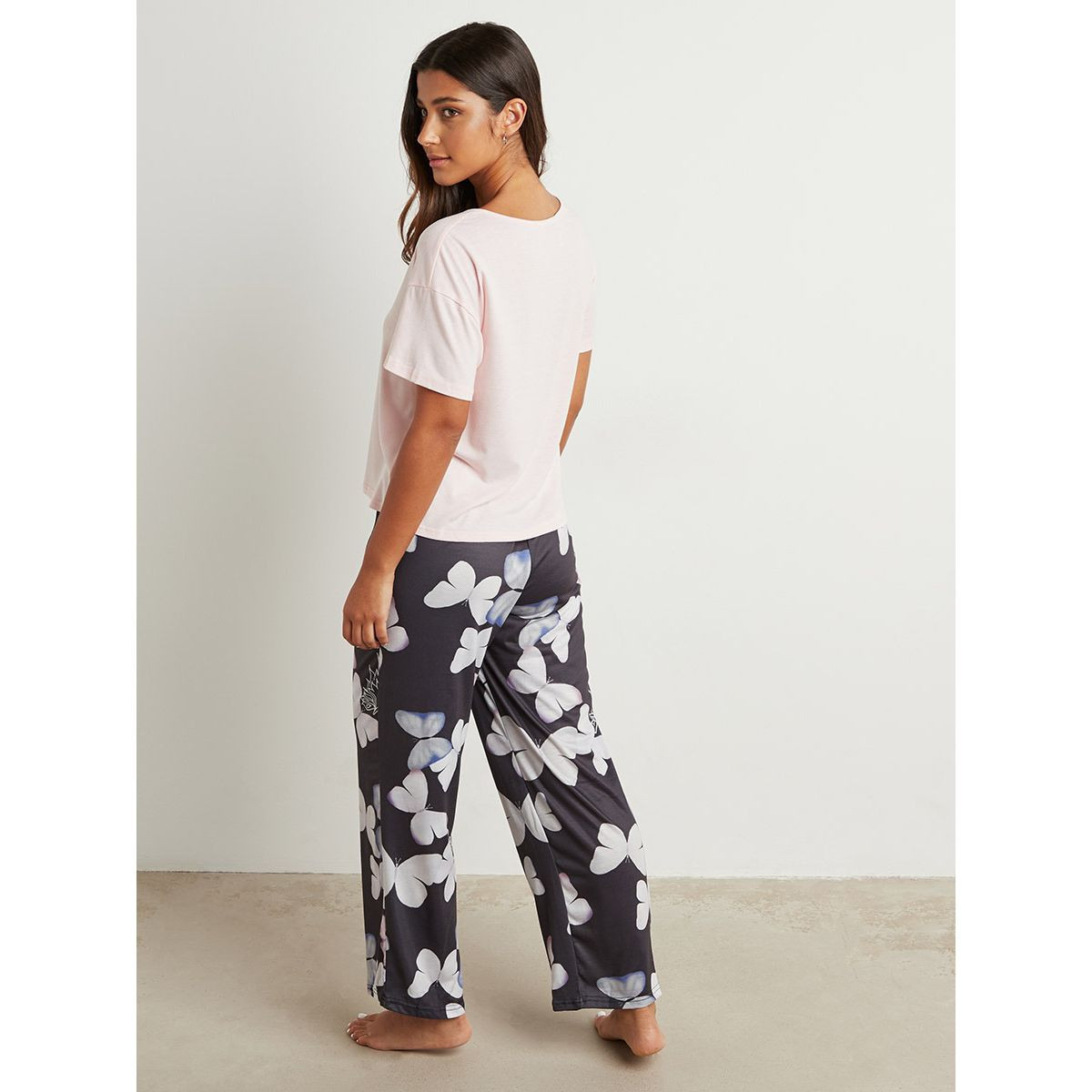مجموعة من تيشيرت سادة وبنطلون بيجاما من ستايلي-women-clothing-nightwear-pyjamas-longsets-image-4