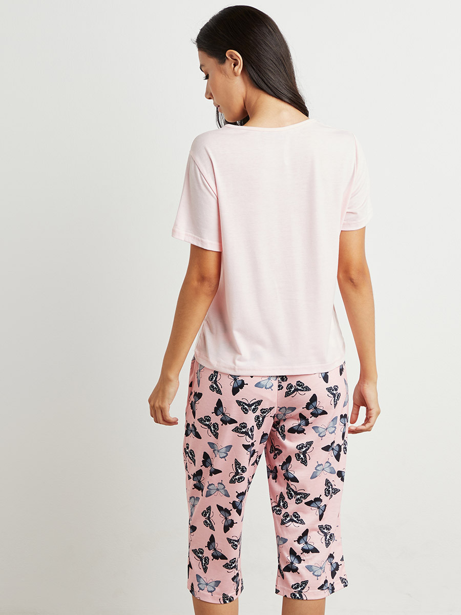 مجموعة من تيشيرت وبنطلون كابري من ستايلي-women-clothing-nightwear-pyjamas-longsets-image-3