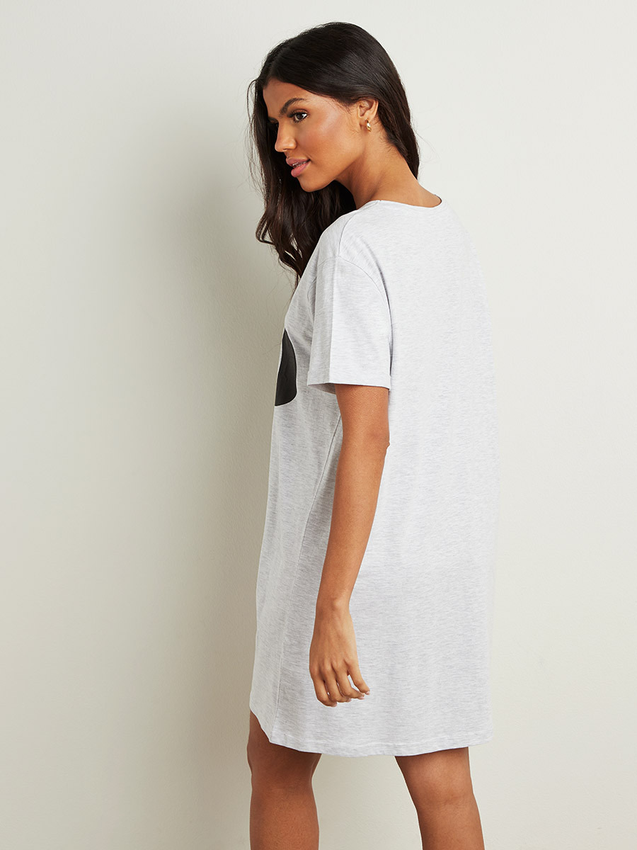 فستان نوم مطبوع بتصميم تيشيرت-women-clothing-nightwear-nighties-image-4
