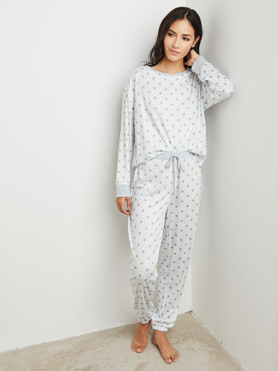 مجموعة من تيشيرت منقط وبنطلون بيجاما من ستايلي-women-clothing-nightwear-pyjamas-longsets-image-1