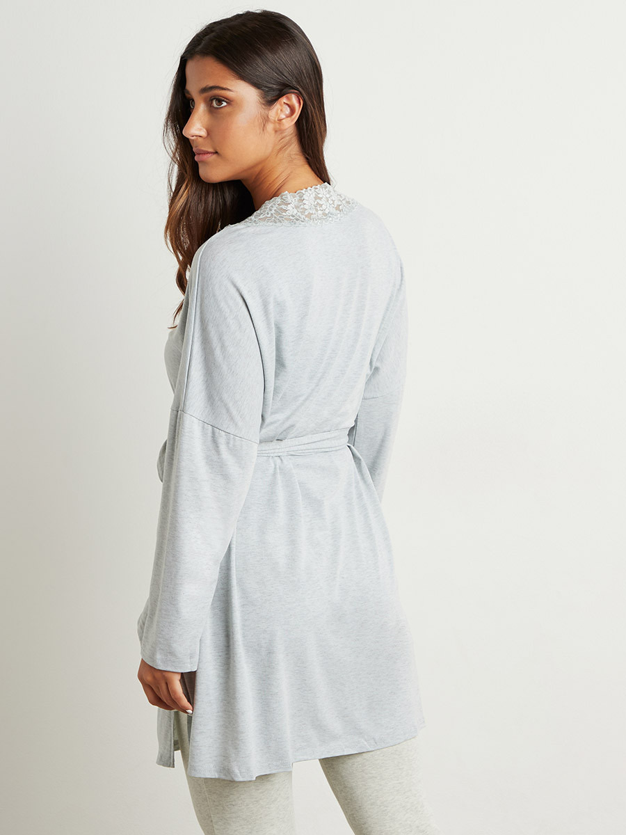 روب بتفاصيل دانتيل من ستايلي-women-clothing-nightwear-robes-image-3