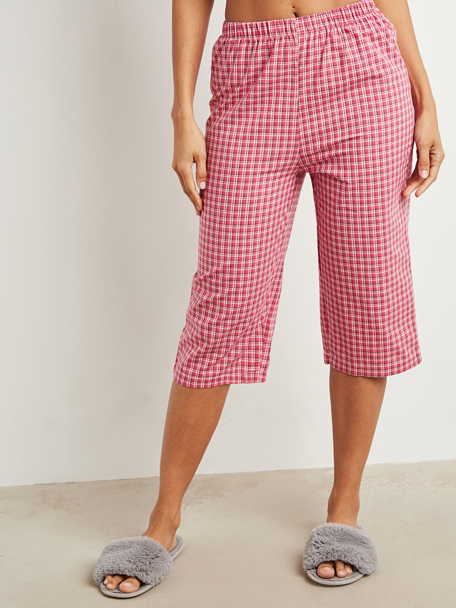 مجموعة من تيشيرت وبنطلون كابري من ستايلي-women-clothing-nightwear-pyjamas-bottoms-image-3