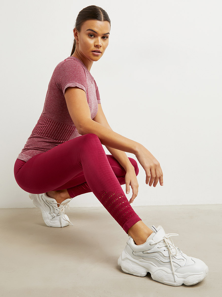 بلوزة رياضية بأكمام قصيرة من ستايلي-sports-women-clothing-tshirtsandvests-image-4