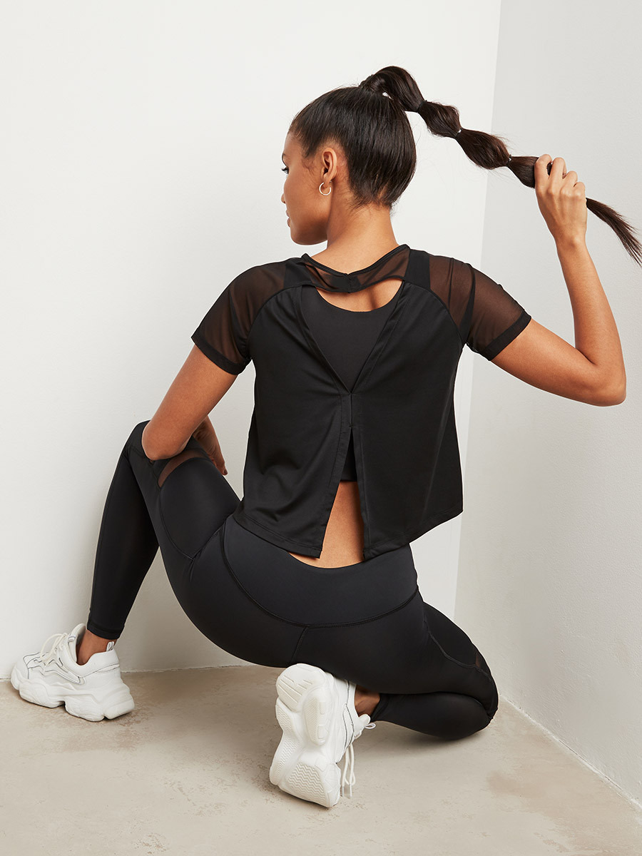 بلوزة يوجا بتفاصيل شبكية من ستايلي-sports-women-clothing-tshirtsandvests-image-1