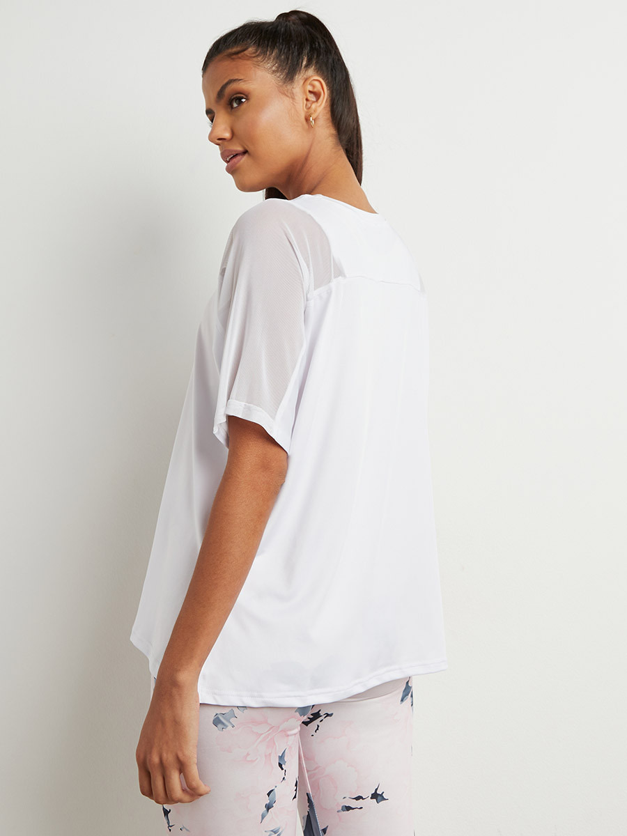 بلوزة رياضية بتفاصيل شبكية من ستايلي-sports-women-clothing-tshirtsandvests-image-3