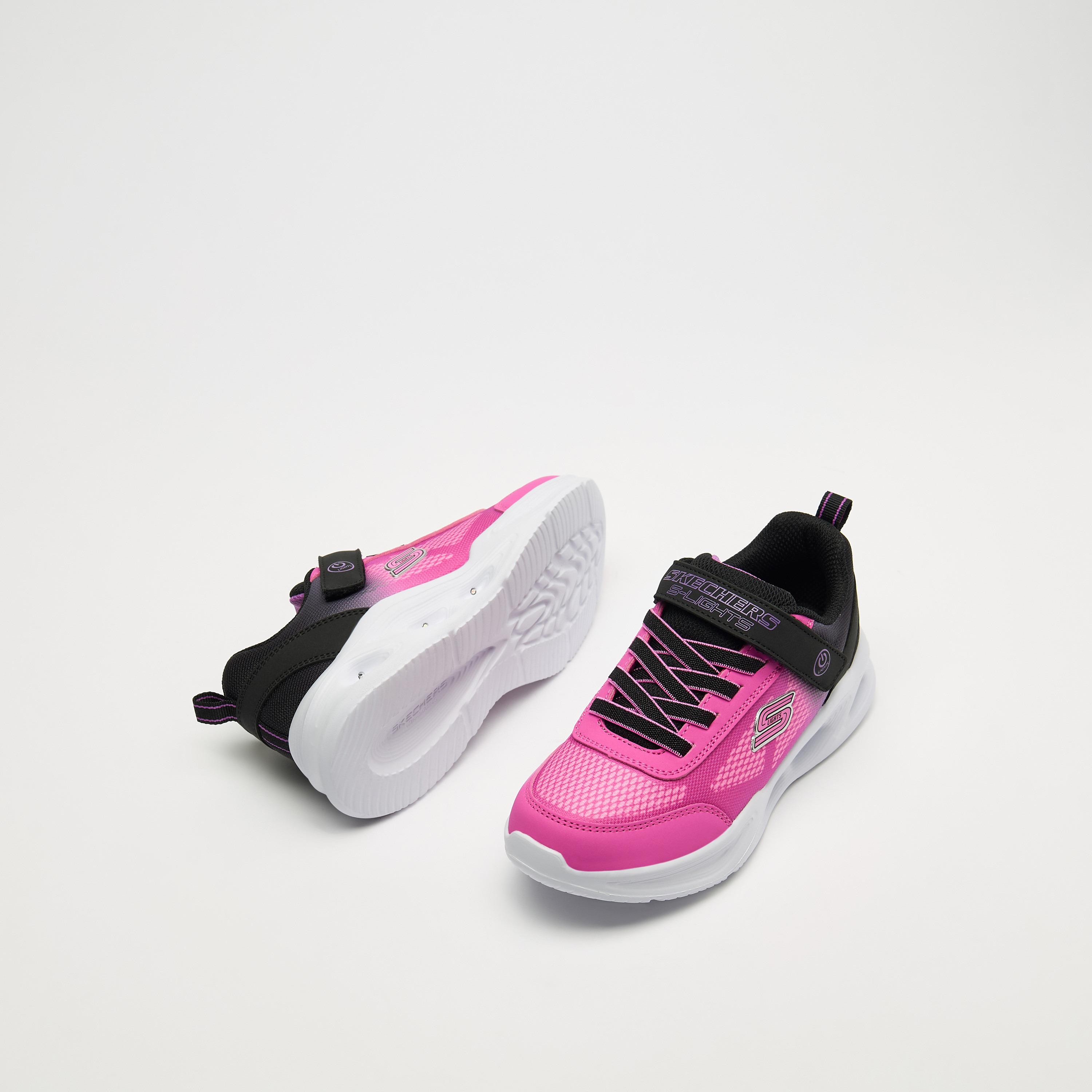 سنيكرز من سكيتشرز للبنات ذو سكيتشرز سولا جلو مع هوك وحلقة 303714L | OE-girls-shoes-sneakers-image-6