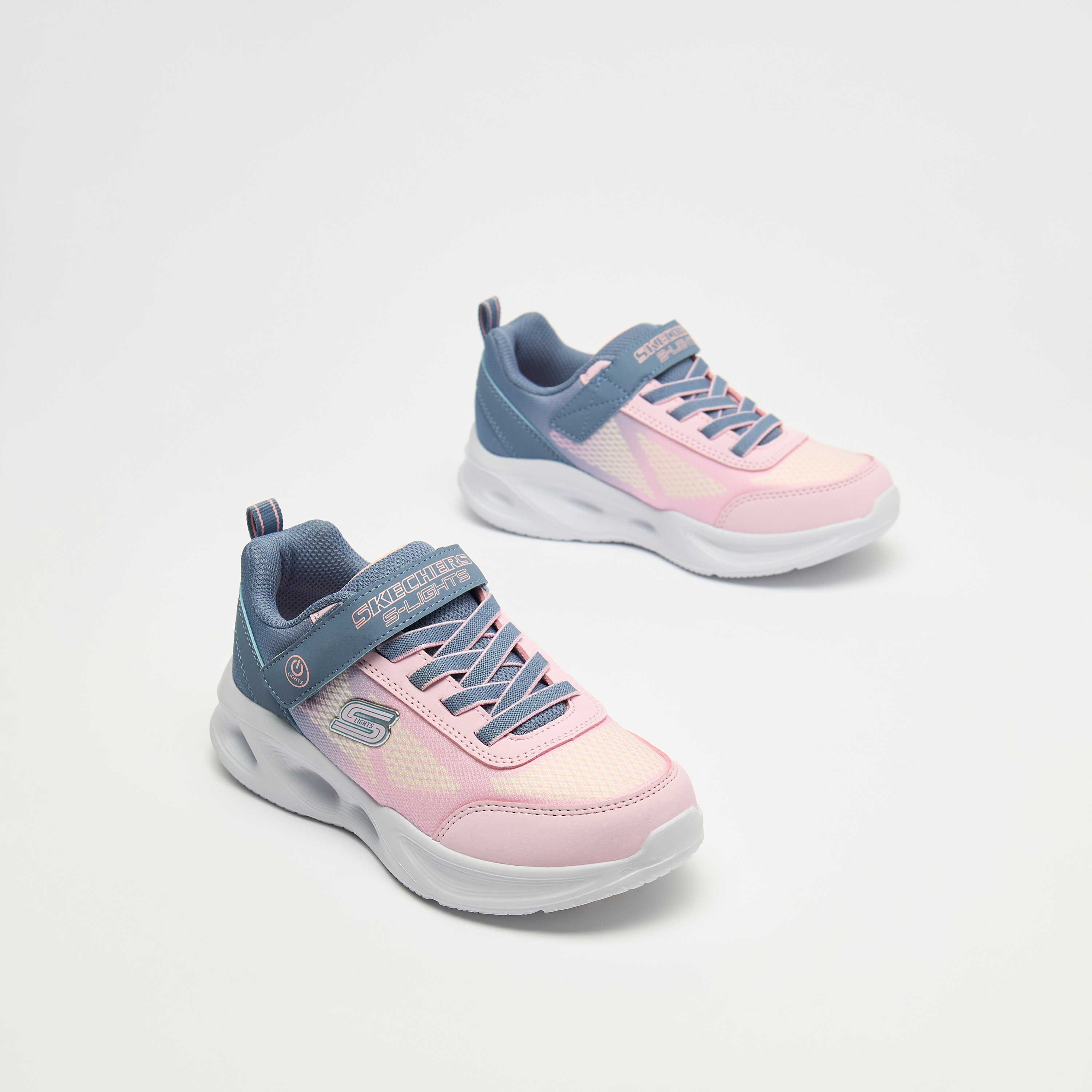 سنيكرز من سكيتشرز للبنات ذو سكيتشرز سولا جلو مع هوك وحلقة 303714L | OE-girls-shoes-sneakers-image-7