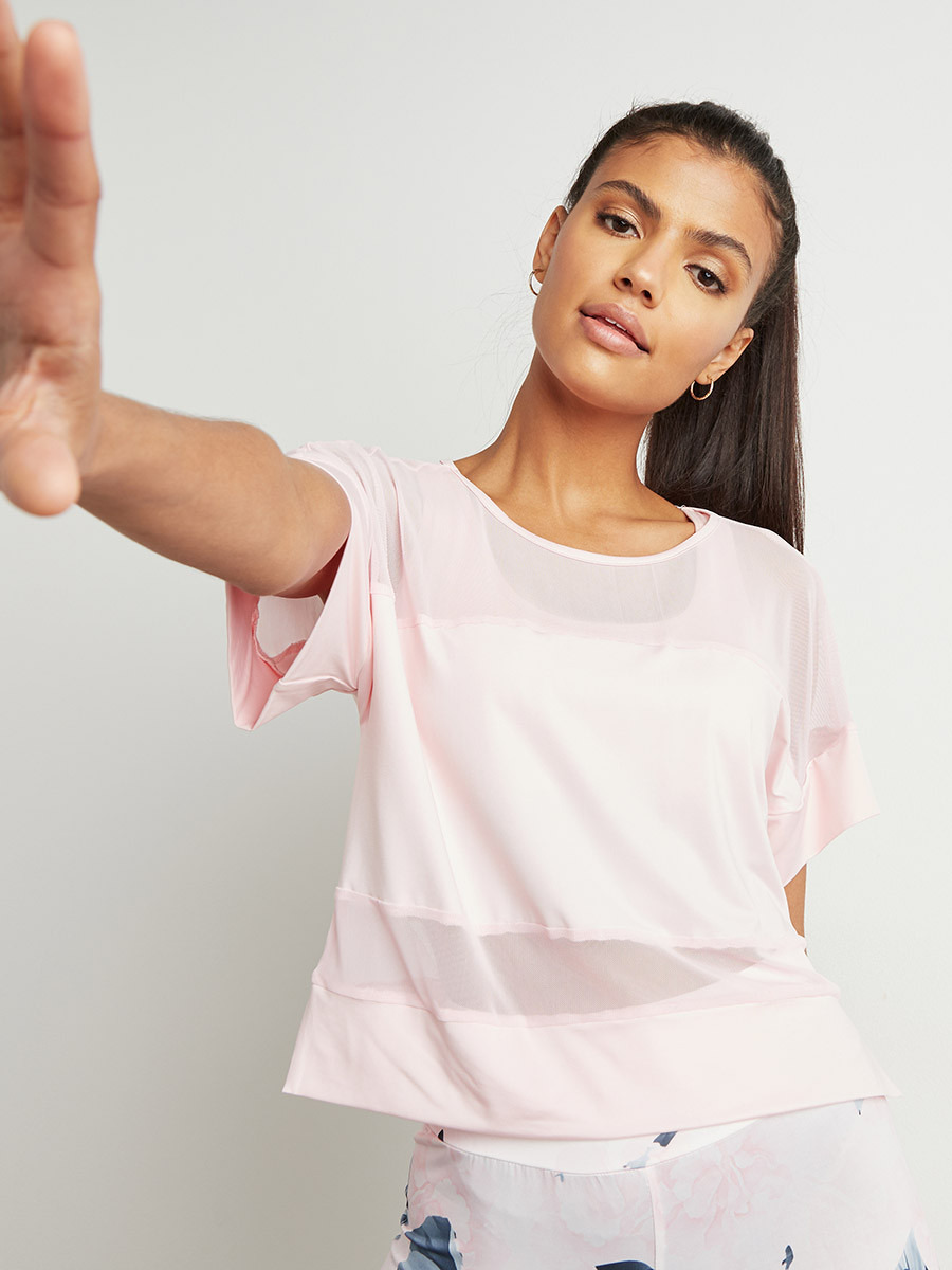 تيشيرت رياضي بتفاصيل شبكية من ستايلي-sports-women-clothing-tshirtsandvests-image-1