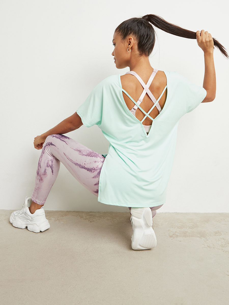 تيشيرت بفتحة جانبية من ستايلي-sports-women-clothing-tshirtsandvests-image-1