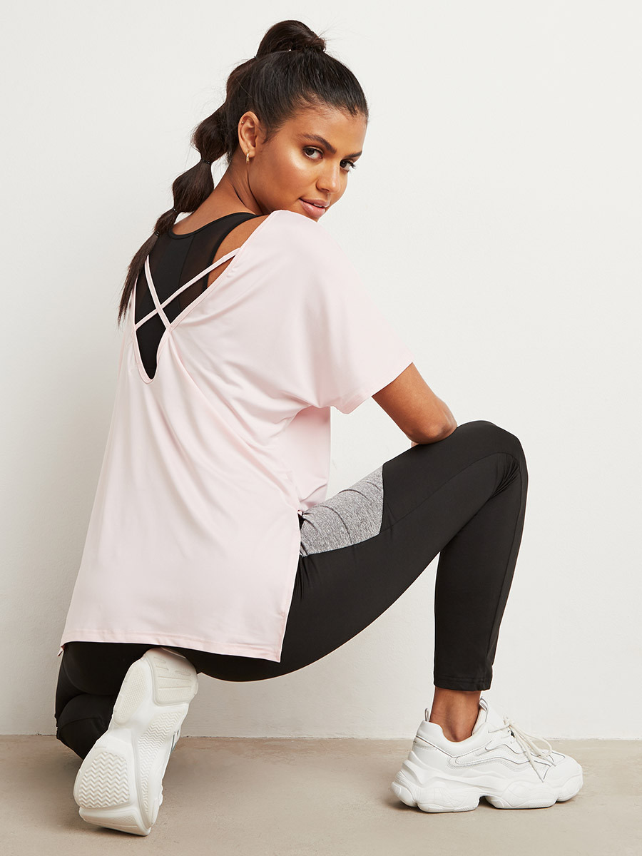تيشيرت رياضي بفتحة جانبية من ستايلي-sports-women-clothing-tshirtsandvests-image-1