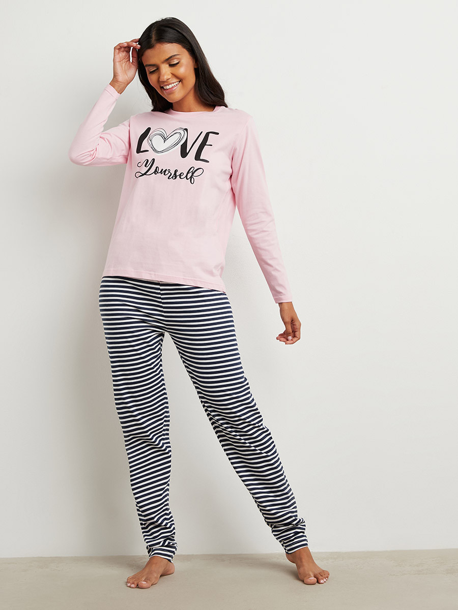 مجموعة من تيشيرت مطبوع وبنطلون بيجاما-women-clothing-nightwear-pyjamas-longsets-image-1