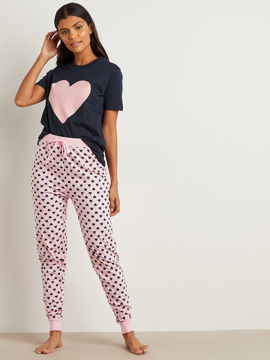 مجموعة من تيشيرت مطبوع وبنطلون بيجاما-women-clothing-nightwear-pyjamas-bottoms-image-1