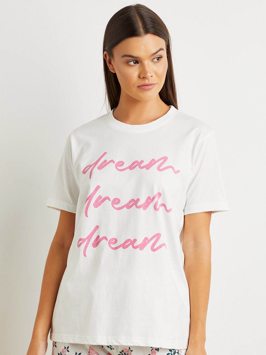 مجموعة من تيشيرت مطبوع وشورت من ستايلي-women-clothing-nightwear-pyjamas-longsets-image-2