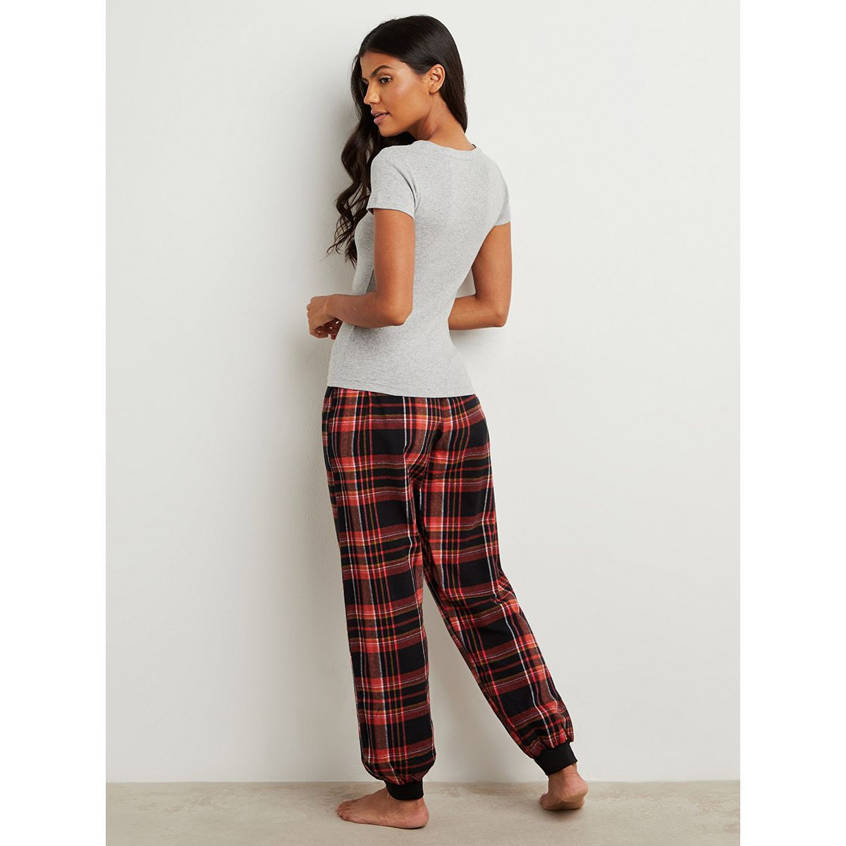 Styli Cotton Henley Short Sleeves T-shirt and Check Cuff Pyjama Set-women-clothing-nightwear-pyjamas-longsets-image-4