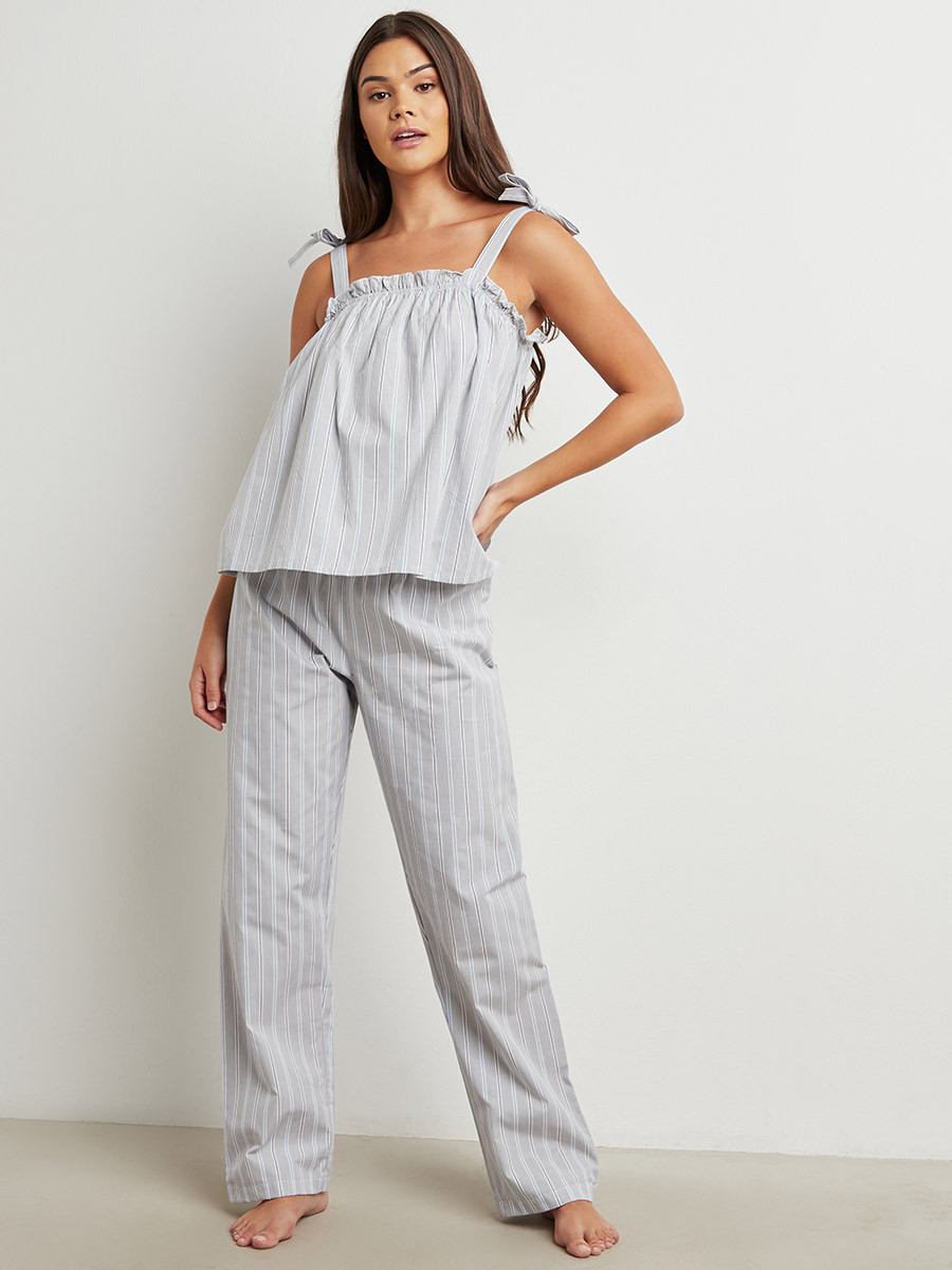 مجموعة من بلوزة بحمالات وبنطلون بيجاما من ستايلي-women-clothing-nightwear-pyjamas-bottoms-image-1