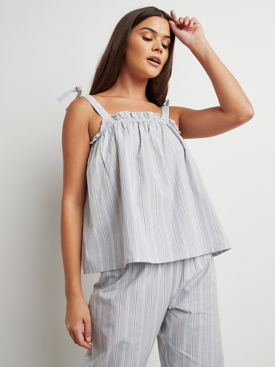 مجموعة من بلوزة بحمالات وبنطلون بيجاما من ستايلي-women-clothing-nightwear-pyjamas-bottoms-image-2