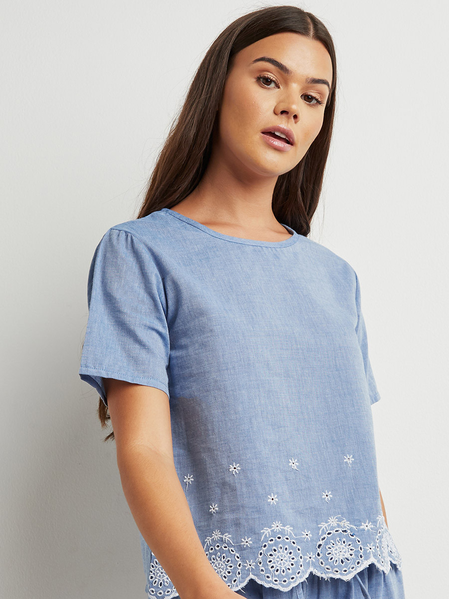 Styli Cotton Chambray Schiffli Hem Detail Top and Capri Set-women-clothing-nightwear-pyjamas-bottoms-image-2