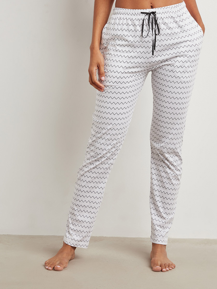 Styli Cotton Lazy Day Slogan Print T-shirt and Pyjama Set-women-clothing-nightwear-pyjamas-bottoms-image-4