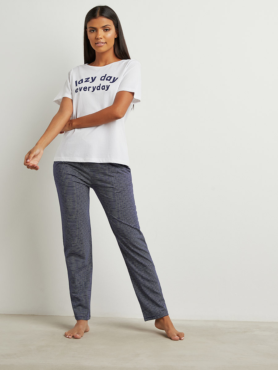مجموعة من تيشيرت مطبوع وبنطلون بيجاما من ستايلي-women-clothing-nightwear-pyjamas-bottoms-image-5