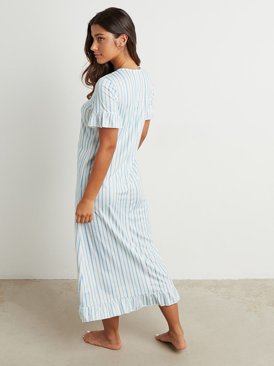 فستان نوم مطبوع بتصميم تيشيرت من ستايلي-women-clothing-nightwear-nighties-image-3