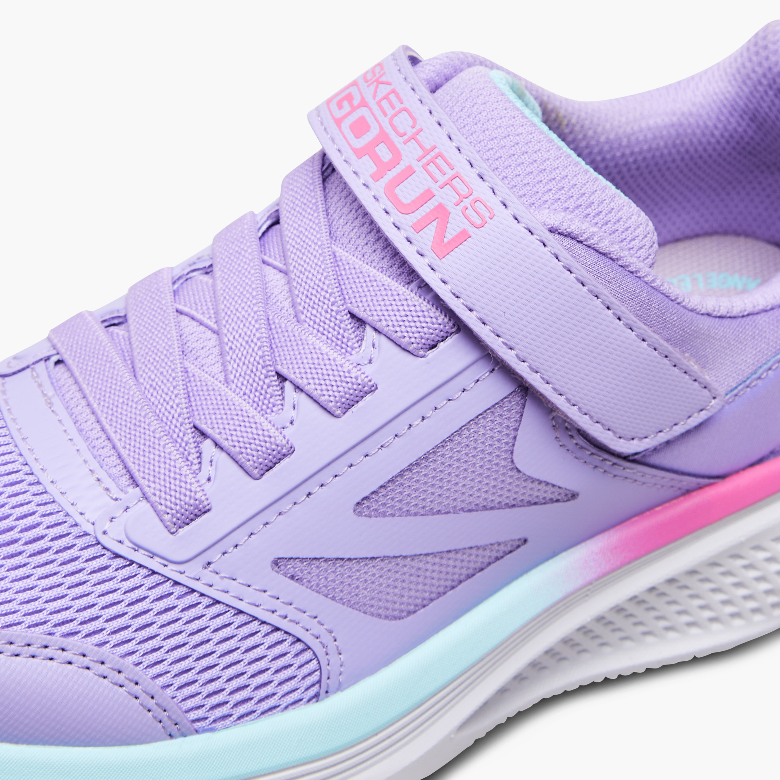 حذاء جري جو رن إليفيت 2.0 بشريط لاصق للبنات من سكتشرز-girls-shoes-sports-image-4