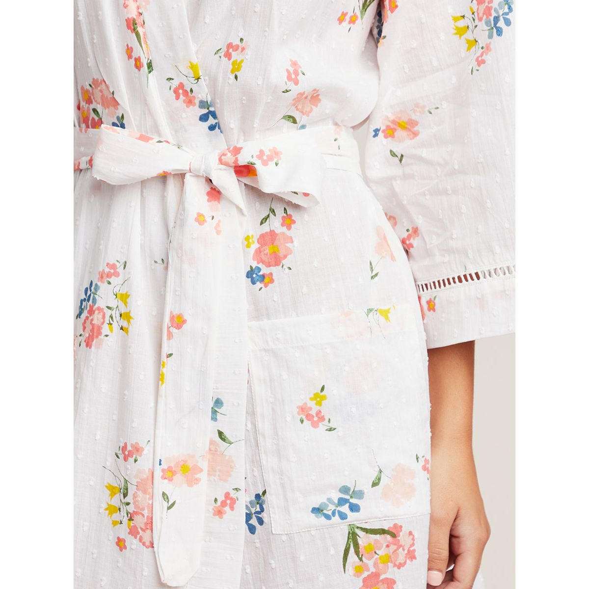 روب قطن بطبعات ازهار من ستايلي-women-clothing-nightwear-robes-image-3