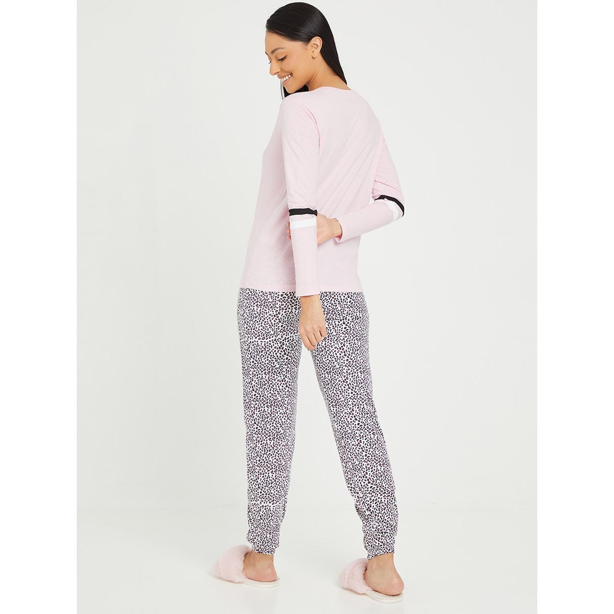 طقم بيجاما من ( بلوزة باكمام طويلة + بنطال ) من ستايلي-women-clothing-nightwear-pyjamas-longsets-image-5