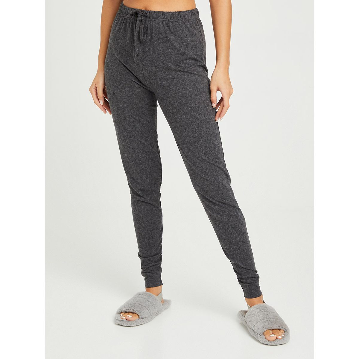 طقم بيجاما من ( تيشيرت + بنطال ) من ستايلي-women-clothing-nightwear-pyjamas-longsets-image-4