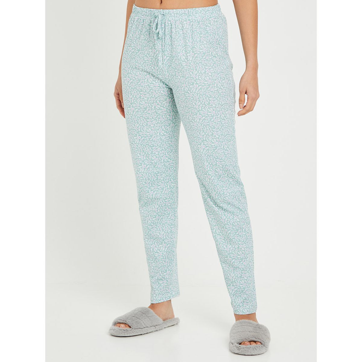 طقم بيجاما ( تيشيرت + بنطال ) من ستايلي-women-clothing-nightwear-pyjamas-longsets-image-4