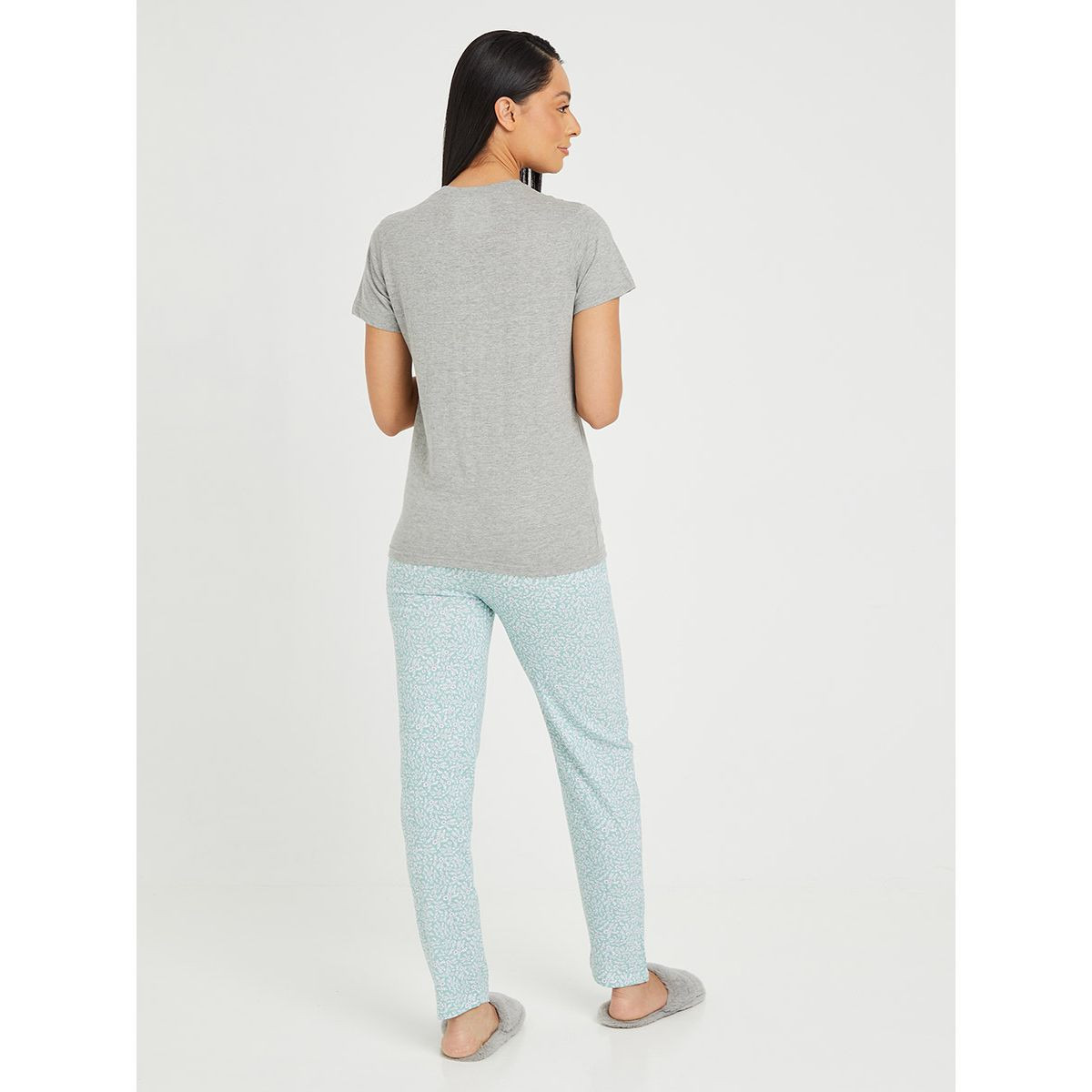 طقم بيجاما ( تيشيرت + بنطال ) من ستايلي-women-clothing-nightwear-pyjamas-longsets-image-5