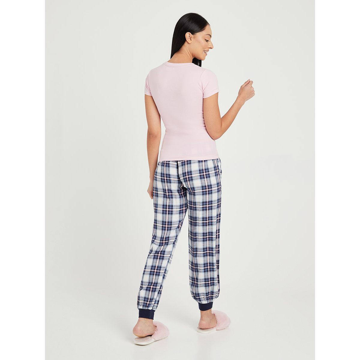 طقم بيجاما ( تيشيرت + بنطال ) من ستايلي-women-clothing-nightwear-pyjamas-longsets-image-4