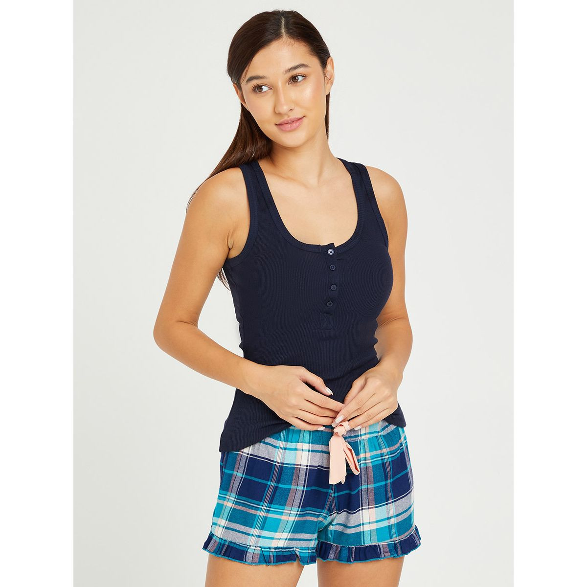 طقم بيجاما من ( بلوزة بلا اكمام + شورت ) من ستايلي-women-clothing-nightwear-pyjamas-longsets-image-1
